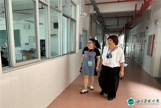 严考纪    正考风   促学风 2022-2023学年第二学期期末考试现场巡考 