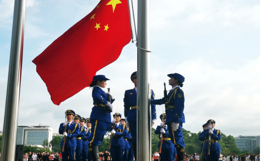国旗下，我们共庆建党103周年！
