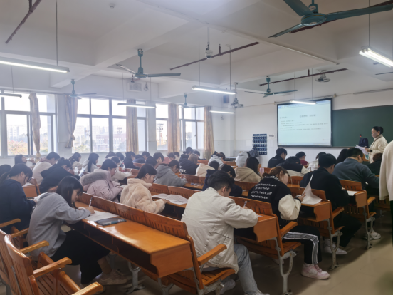 2024-2025学年第一学期期末考试 ——校领导巡考，强化考风学风