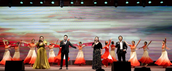 华联今夜星光璀璨!建校35周年文艺晚会燃情上演 华联今夜星光璀璨!建校35周年文艺晚会燃情上演