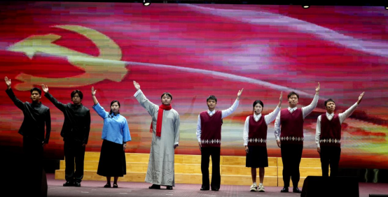 华联今夜星光璀璨!建校35周年文艺晚会燃情上演 华联今夜星光璀璨!建校35周年文艺晚会燃情上演