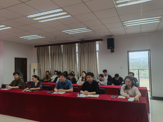 我校新学期学生工作会议顺利召开