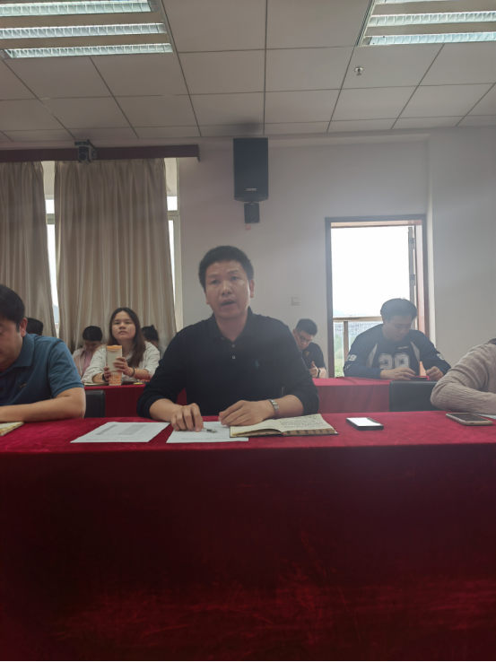 我校新学期学生工作会议顺利召开