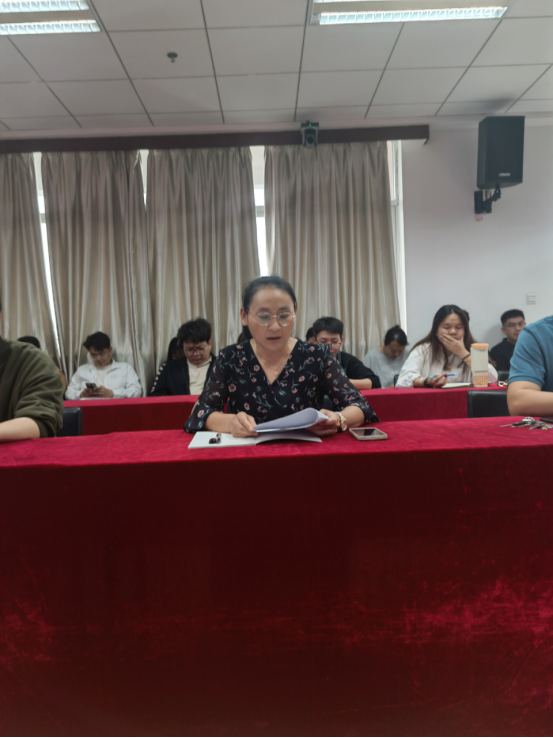 我校新学期学生工作会议顺利召开