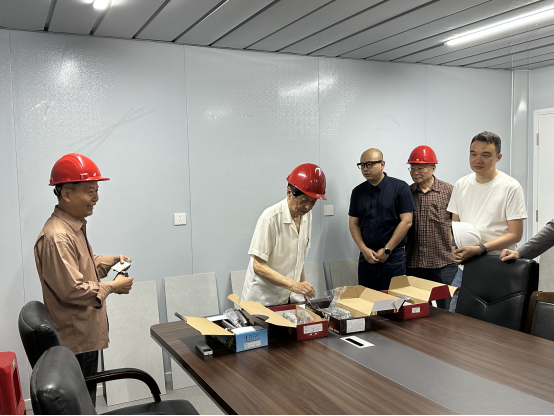 校领导赴实验楼工地进行视察 校领导赴实验楼工地进行视察