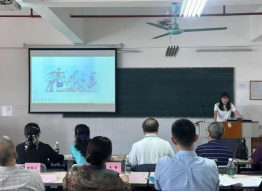 以模课强本领 以美育润初心 以模课强本领 以美育润初心