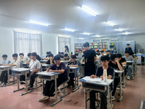 我校与肇庆市华贸中等职业学校顺利完成三二分段转段考核工作 我校与肇庆市华贸中等职业学校顺利完成三二分段转段考核工作