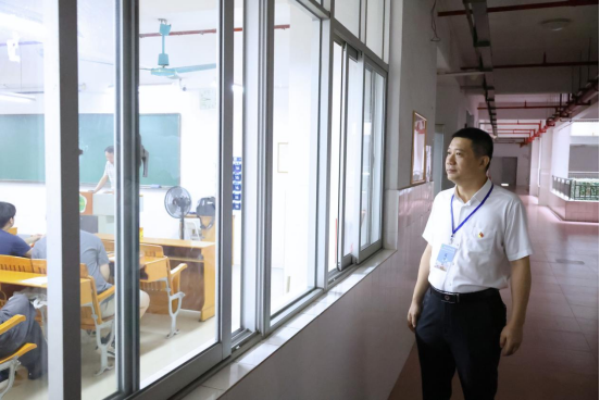 我校开展开学第一周巡堂工作 我校开展开学第一周巡堂工作